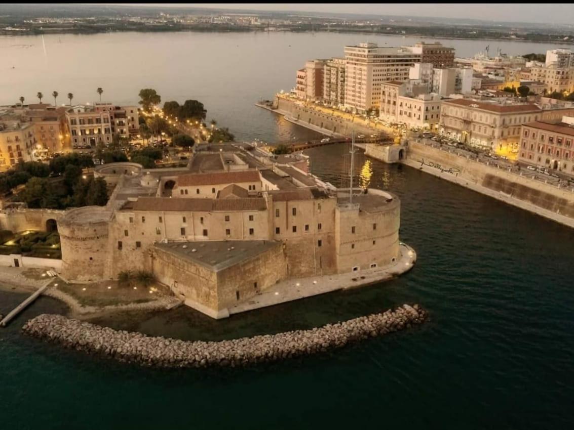 Casa Santagostino Apartment Taranto Exterior photo